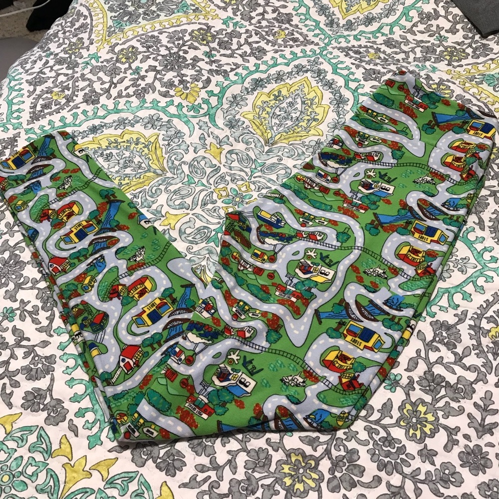 SOLD!!!!   LuLaRoe Leggings